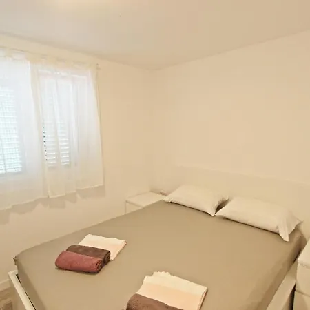 Zlatko Apartment *