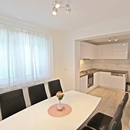 Zlatko Apartment Betina (Sibenik-Knin)